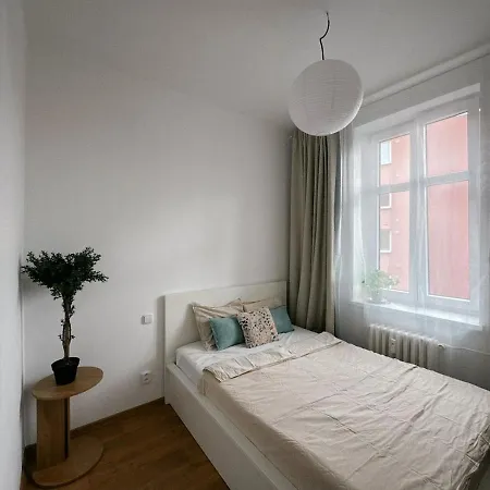 Brand-new Apartment, Ideal For Colours & B4l! *